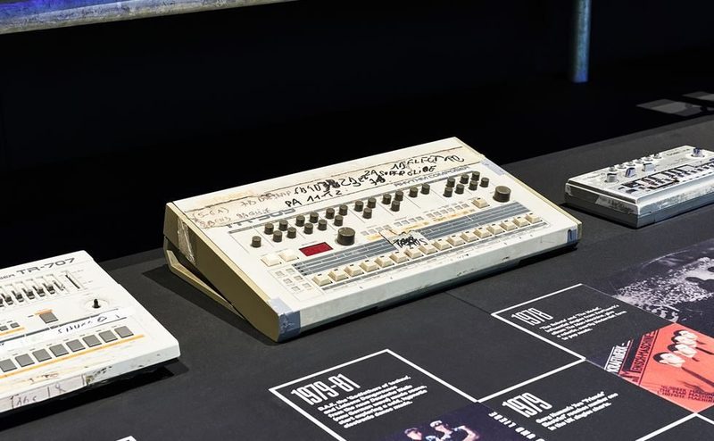 Pioneers of Electronic Music: From Kraftwerk to Daft Punk